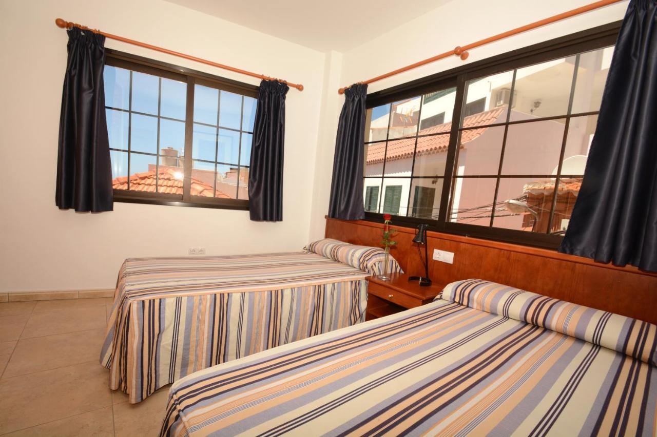 Apartamentos Andrea Calera Buitenkant foto